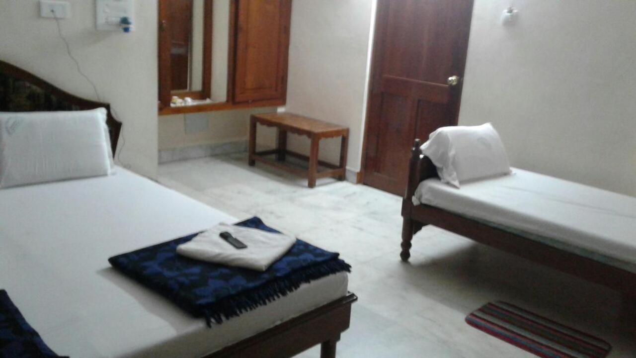 Hotel Geethanjali Residency Bhadrachalam Extérieur photo